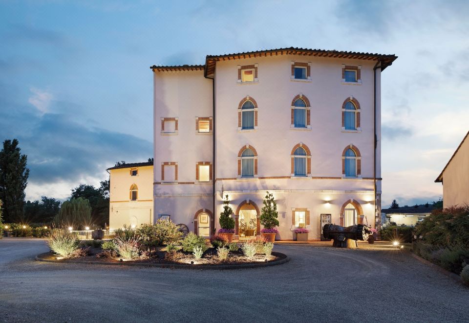 hotel overview picture