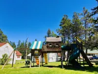 Green Gables Bungalow Court Hotels in North Rustico