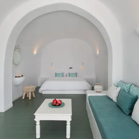 Villa Irini Fira - Adults Only Отели рядом с достопримечательностью «Порт Санторини»