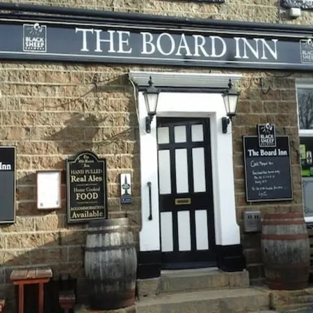 OYO The Board Inn