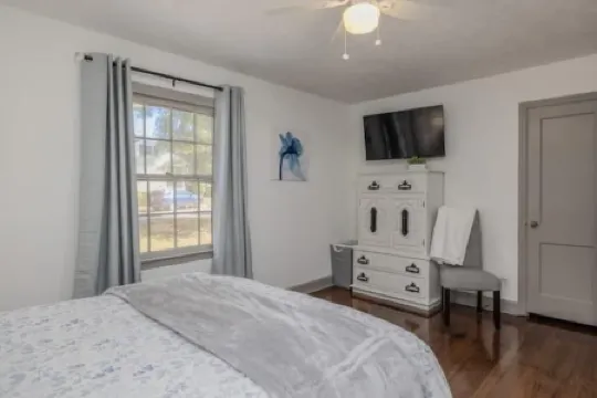 2 bedroom beauty with patio and yard, next to legion field