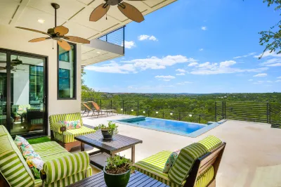 Canyon Views and Plunge Pool - Luxurious Tranquil Retreat Hotels near Saint Stephens Episcopal School Football Stadium