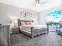 Gorgeous Retreat - Pool, Spa, Garage, Same Day Booking