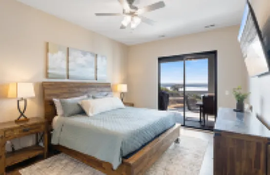 Private Deck and Lakeside Pool - Stunning Penthouse Escape