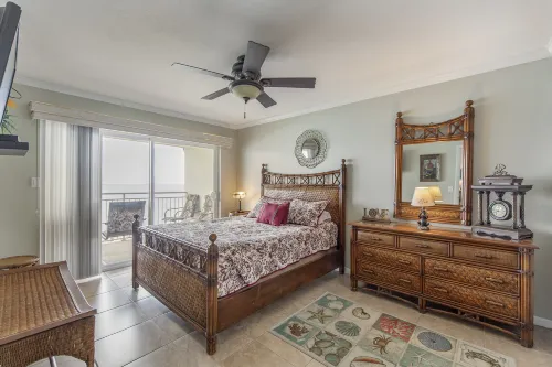 Breathtaking Views and Cozy Comfort - Enchanting Beachfront Retreat