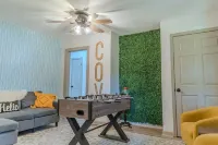 Blue Bungalow w/ Free Golf Cart