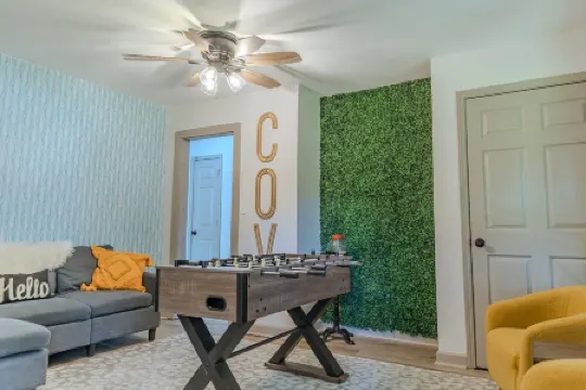 Blue Bungalow w/ Free Golf Cart