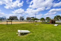 Beachfront Access and Panoramic Views - Charming Coastal Retreat