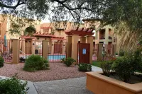 Resort Style Condo in old Mesilla