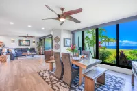 Tropical designer retreat right on the water with ocean view, pool & AC 哈納萊伊灣附近的飯店