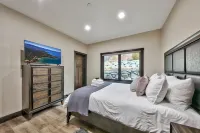 Expansive Lake Views and Hot Tub - Modern Cozy Haven