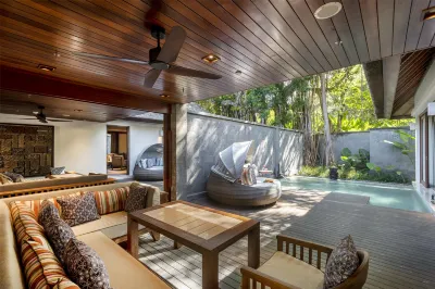Andaz Bali, by Hyatt Отели рядом с достопримечательностью «Kampus FKIP UNMAS»