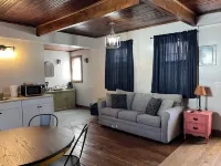 Hanna's Cottage in the Downtown Historic District of Hermann, Missouri Hotels in Hermann