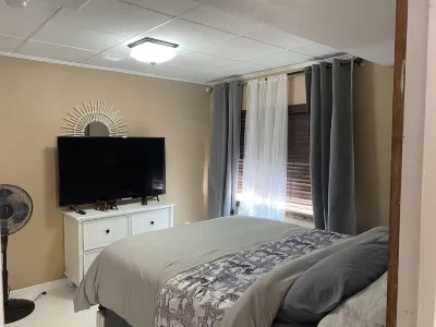 Draper prime location 2 Hotels near Loveland Living Planet Aquarium
