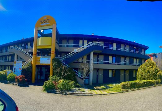 프리미에르 클라세 툴루즈 웨스트 블라냐크 아에로포르