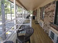 Traveler's Inn