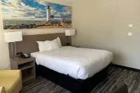 Days Inn by Wyndham Manitowoc