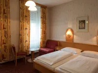 Hotel Admiral Hotels near Museumsquartier Metro Stop