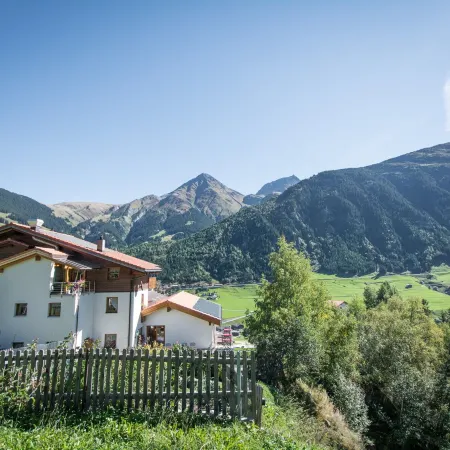 Hotel Cuntera