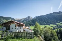 Hotel Cuntera - Bjergudsigt