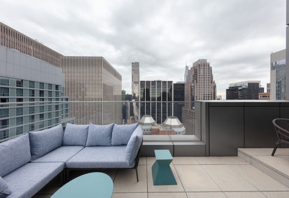 3. 템포 바이 힐튼..