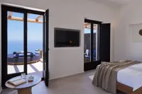 Brilliance Suites - Infinity Pools