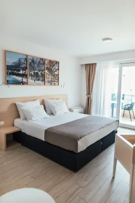 City Beach Makarska Hotels near Cocoville Beach House