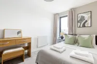 Premium 2 Bed Flat Near Colindale Station