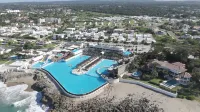 Ocean Village Deluxe - Pools