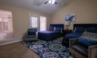 3Bdrm 2.5Bath 6Beds - Pool House