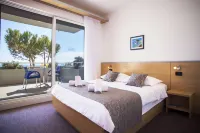 Hotel More