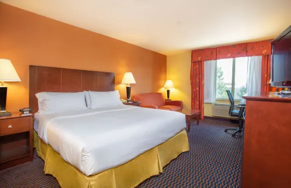 智選假日套房酒店麗晶