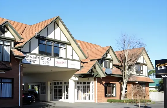 尚普莫託爾酒店