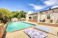 Schoongezicht Guesthouse Hotels in Durbanville