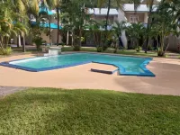 Le Grand Bleu Hotel - Pools