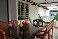 Mucho lo Bueno - Hostel House