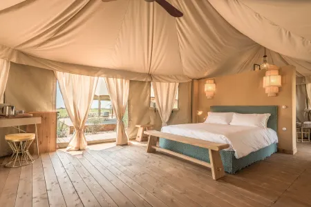 Terme di Vulci Glamping & Spa Отели рядом с достопримечательностью «Happy Camp California»
