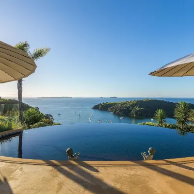 Delamore Lodge Hotels near Onetangi Beach