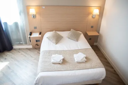 Hôtel Garabel Отели в г. Ивелин