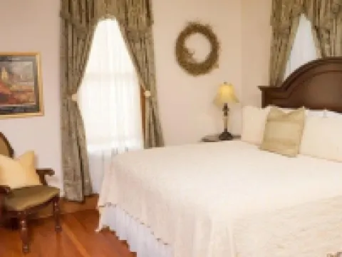 Delta Street Inn Hotels in Jefferson