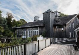 The Red Lion Inn Resort 1704