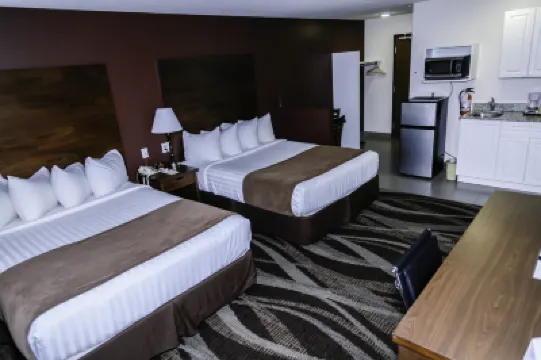 Walking Eagle Inn & Lodge Hotel di 