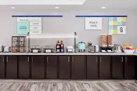 Garner Hotel Albuquerque Airport by IHG - Aamiainen
