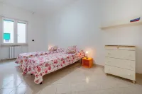 House of the Gozzo in Monopoli - Happy Rentals