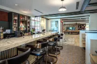 The Embers Hotel - bar