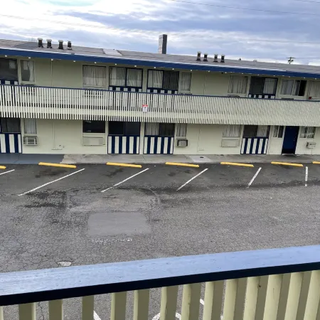Royal A Motel