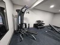 Days Inn by Wyndham Davenport - Gym