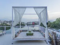 Natural Lake View Hotel