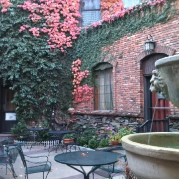 Historic Cary House Hotel