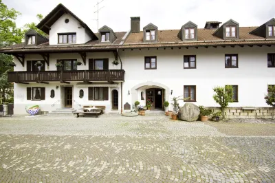 Hotel Frey فنادق في Ismaning